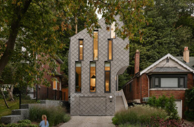 Neville Park: A Geometric Home in Toronto Merges With Nature